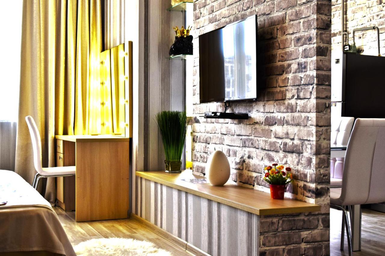 בישקק Apartment With Good View In The Center מראה חיצוני תמונה